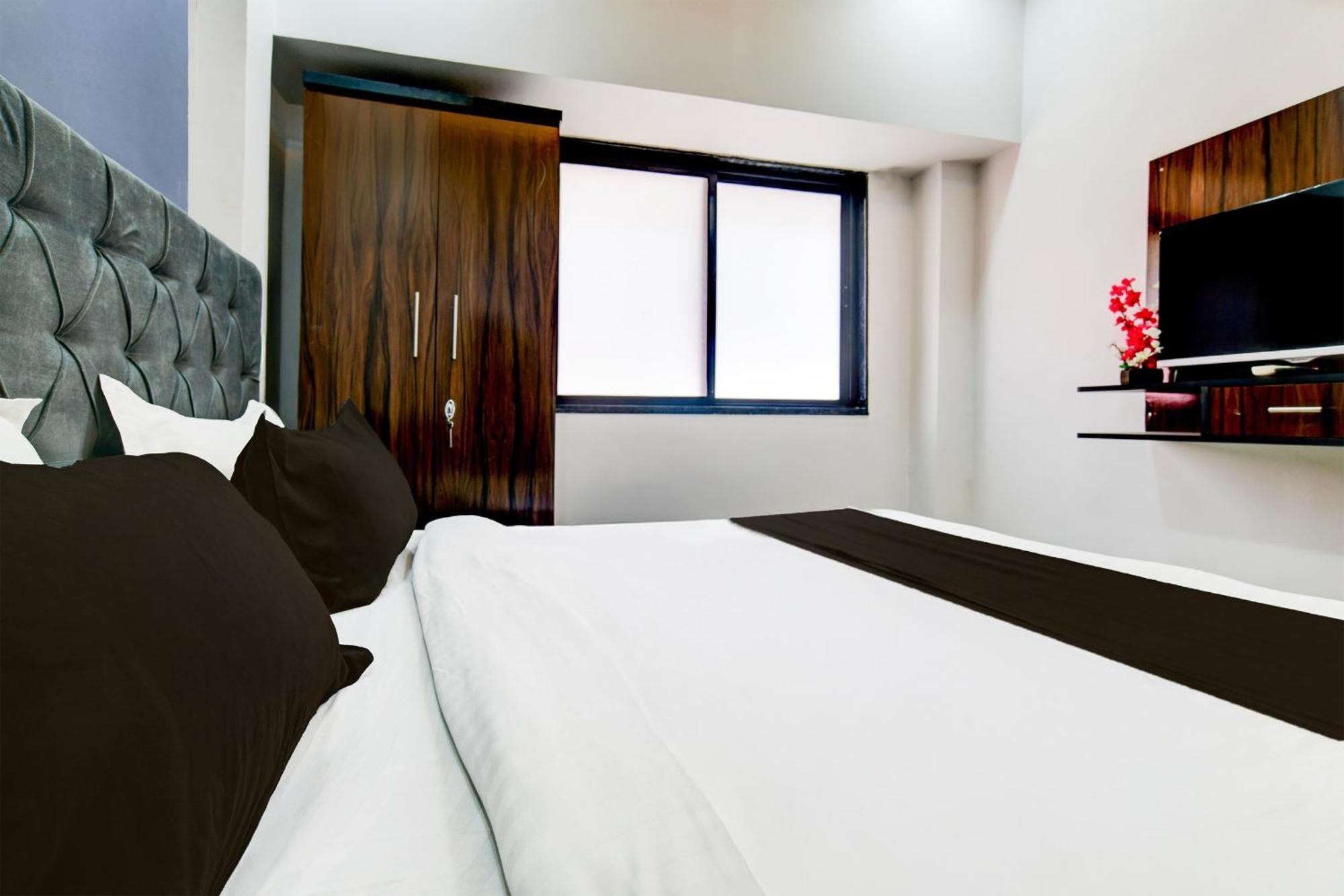 Super Hotel O D.V Near Medanta Hospital Indore Ngoại thất bức ảnh